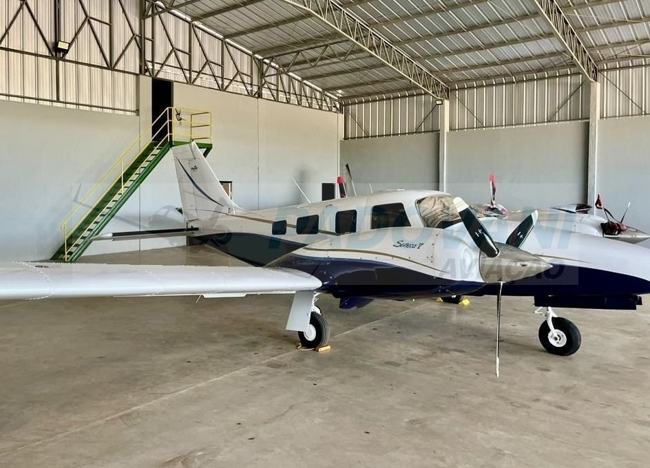 PIPER PA-34-220T SENECA V 2001 PIPER PA-34-220T SENECA V 2001