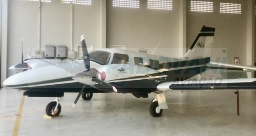 PIPER PA-34-220T SENECA V 2000 PIPER PA-34-220T SENECA V 2000