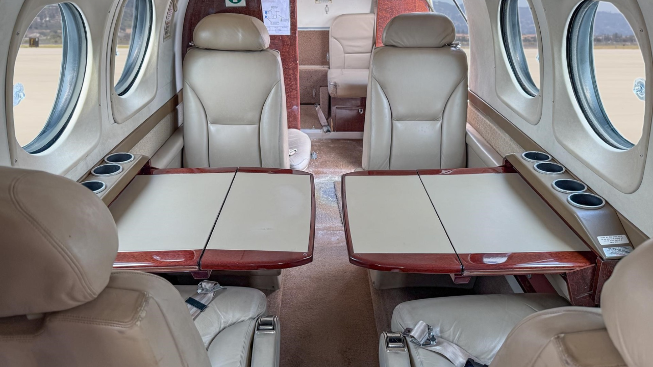 BEECHCRAFT KING AIR C90GTX 2011 BEECHCRAFT KING AIR C90GTX 2011