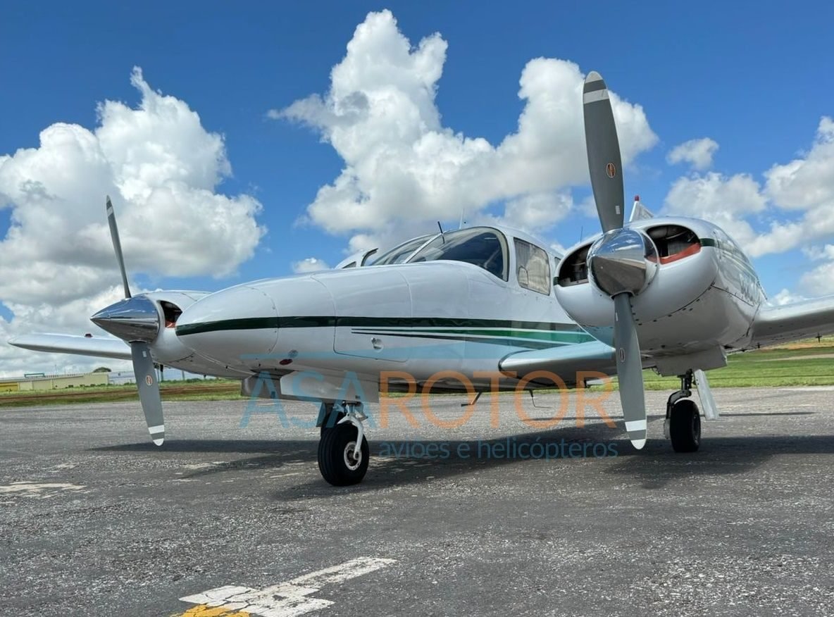 EMBRAER EMB-810C SENECA II 1980 EMBRAER EMB-810C SENECA II 1980