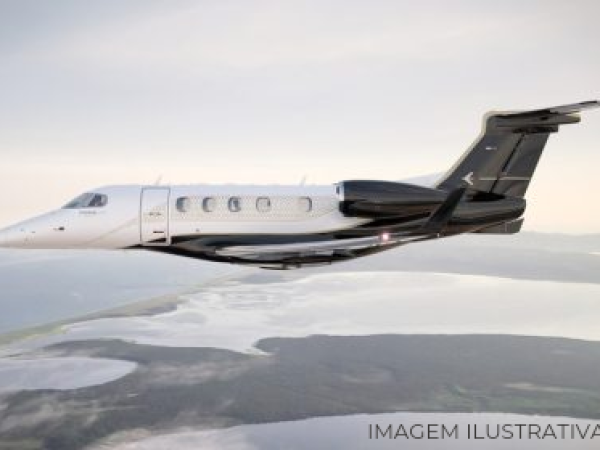 EMBRAER PHENOM 300E 2018