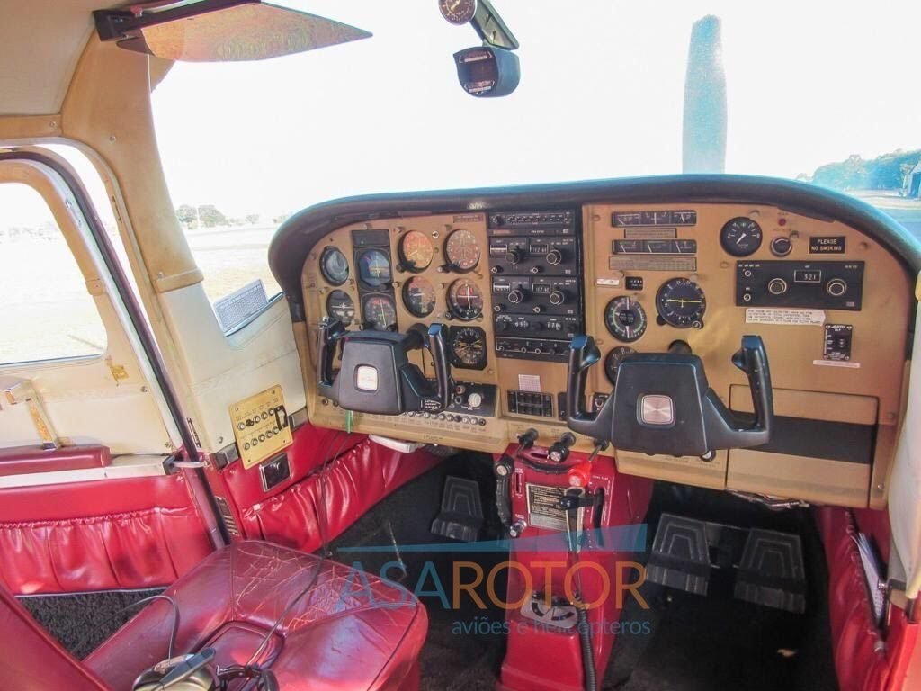 CESSNA T210M TURBO 1977