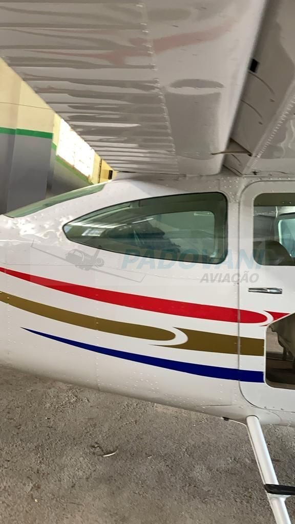 CESSNA 182P SKYLANE 1973 CESSNA 182P SKYLANE 1973