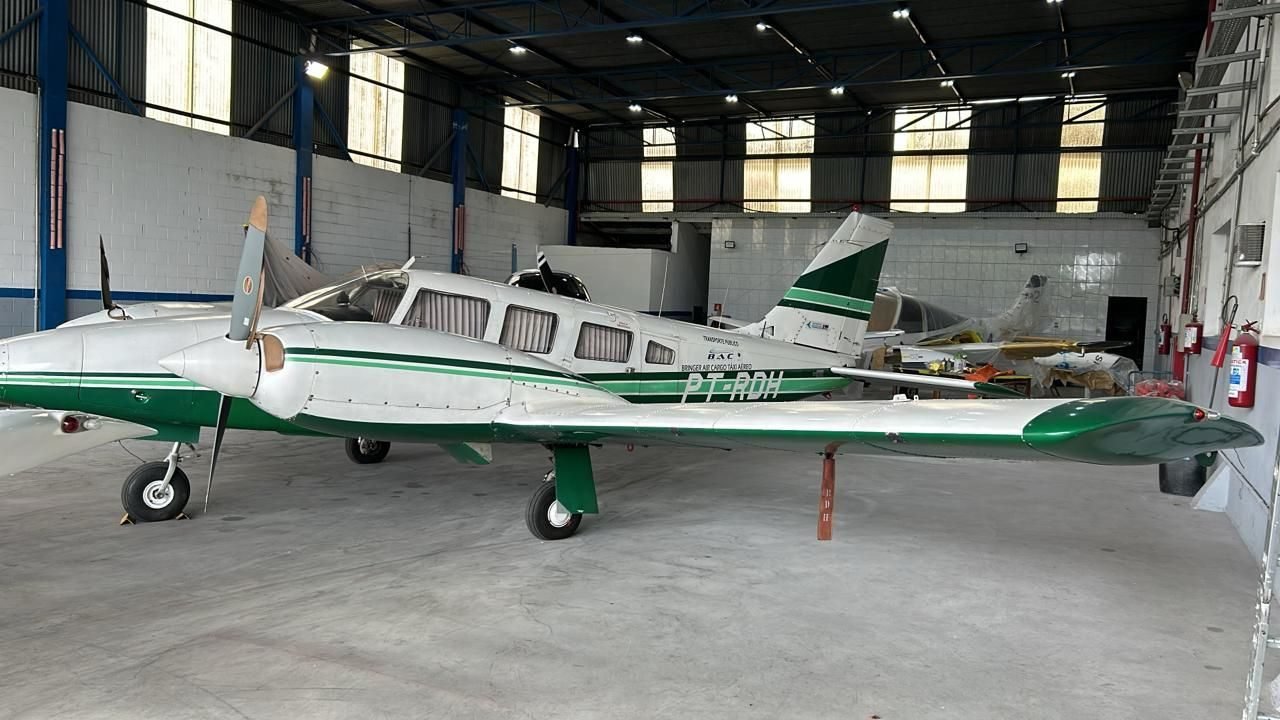 EMB-810C SENECA II 1980