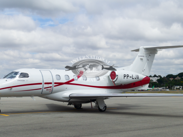 Embraer Phenom 300 2014 à venda