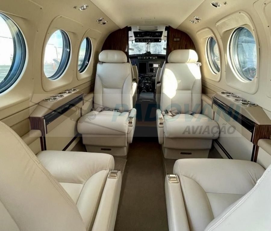 BEECHCRAFT KING AIR C90GTI 2008 BEECHCRAFT KING AIR C90GTI 2008