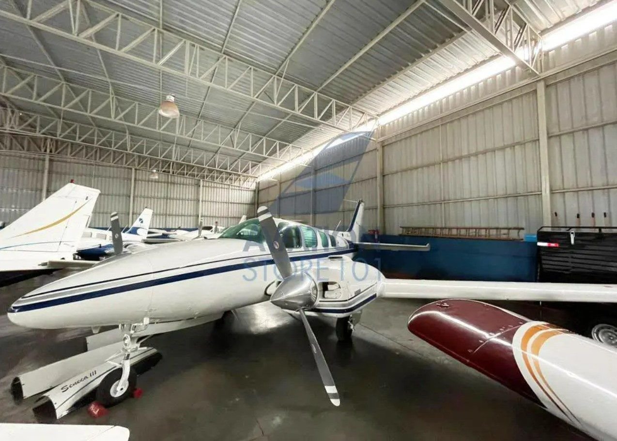 BEECHCRAFT BARON 58 1972 BEECHCRAFT BARON 58 1972