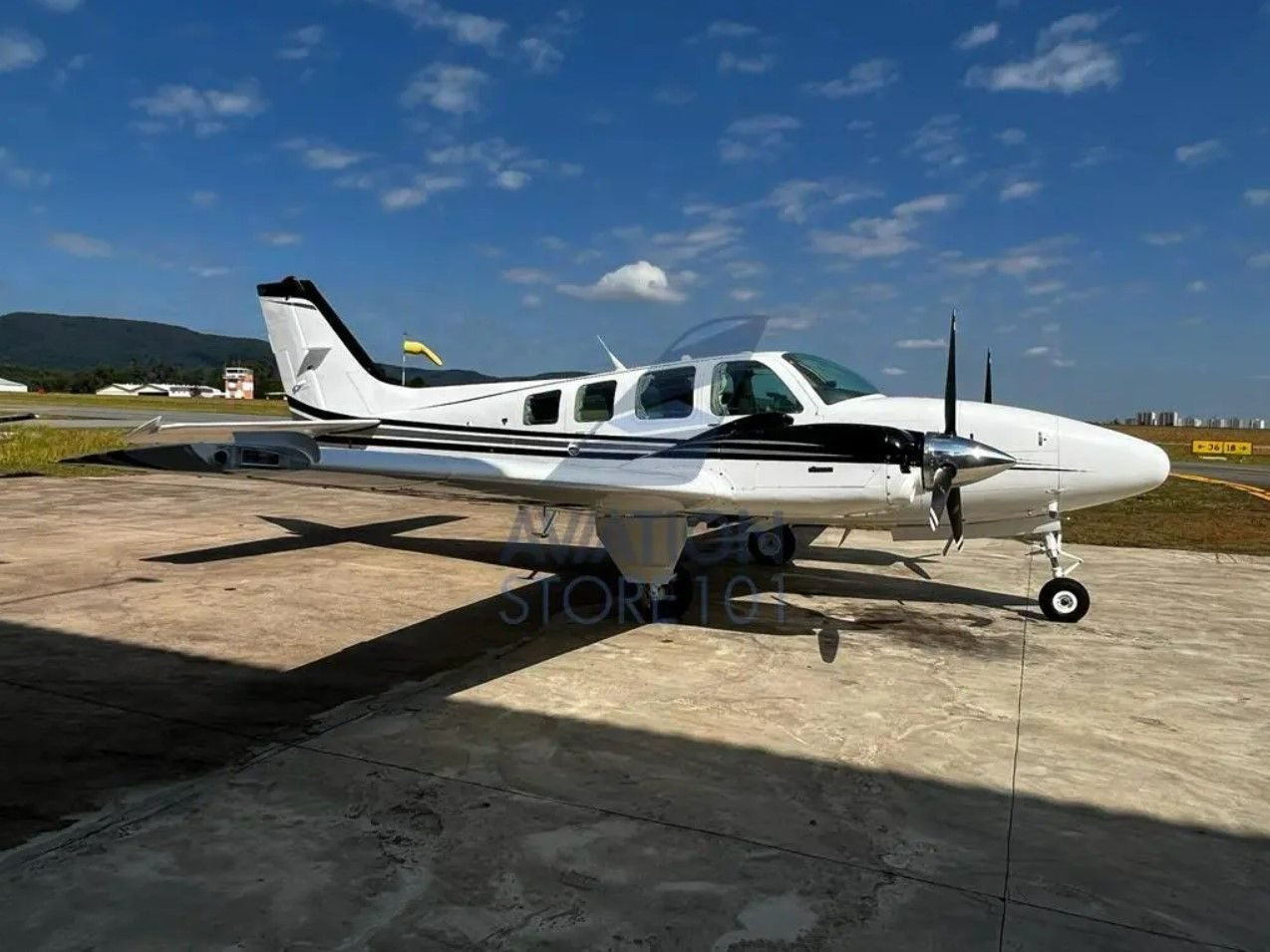 BEECHCRAFT BARON 58 1990 BEECHCRAFT BARON 58 1990