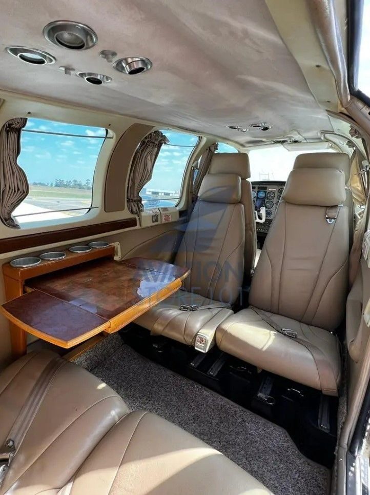 BEECHCRAFT BARON 58 1990 BEECHCRAFT BARON 58 1990