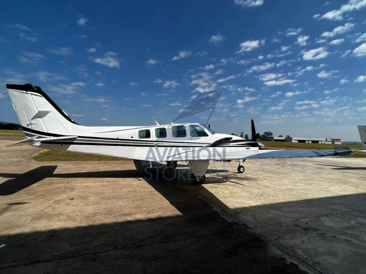 BEECHCRAFT BARON 58 1990