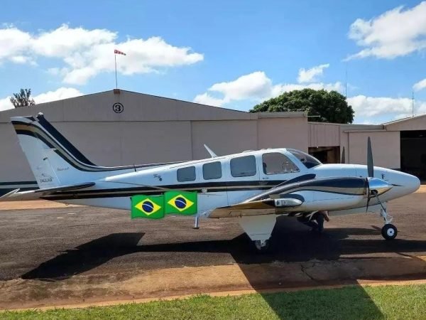 BEECHCRAFT BARON 58 2001