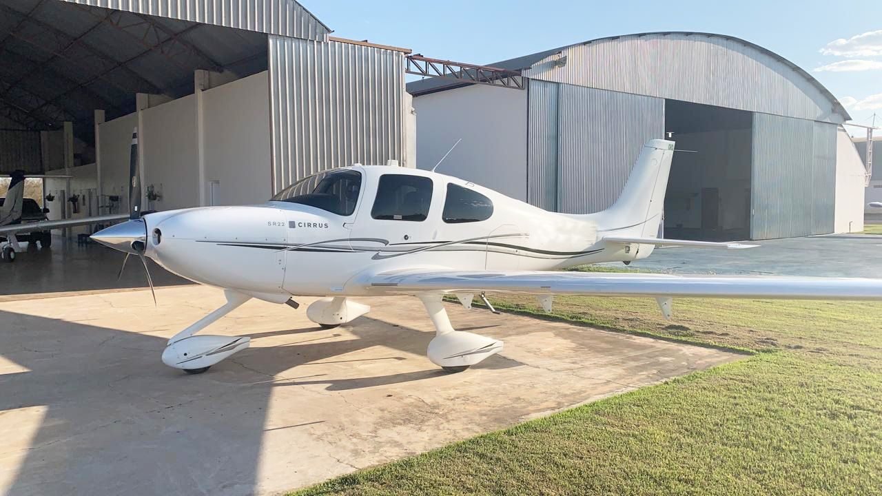 CIRRUS AIRCRAFT SR22 2011