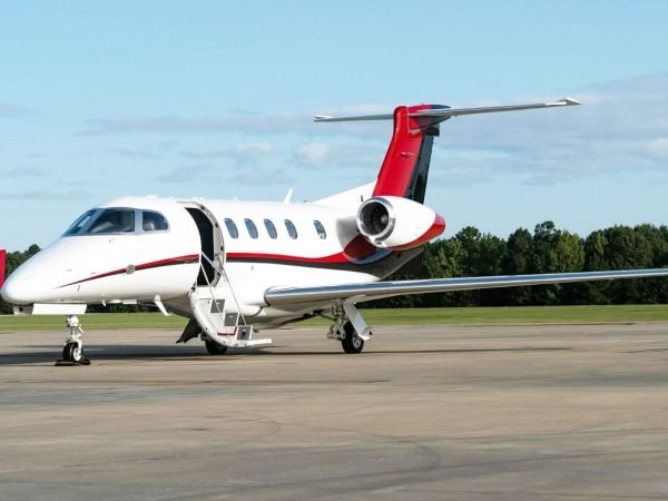 EMBRAER PHENOM 300 2012