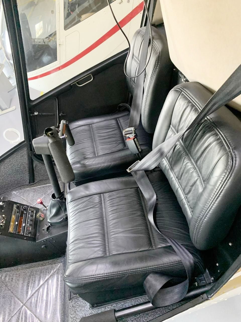 ROBINSON R22 ALPHA | Ano 1984 ROBINSON R22 ALPHA | Ano 1984