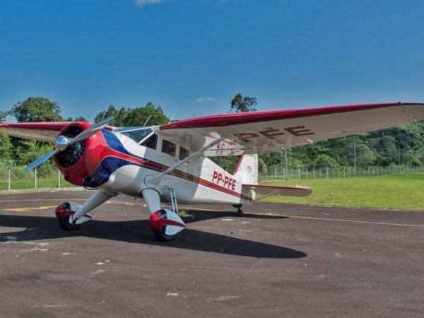 Stinson V-77 1943