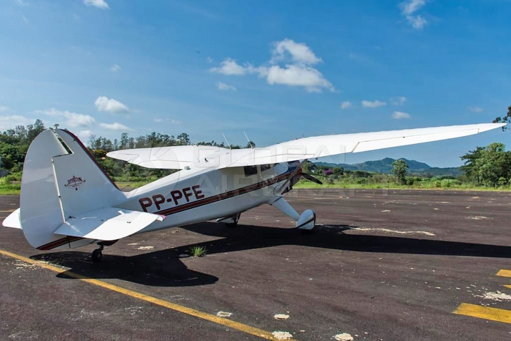 Stinson V-77 1943