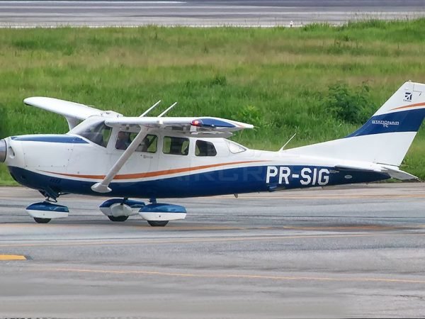 CESSNA T206H STATIONAIR 2011