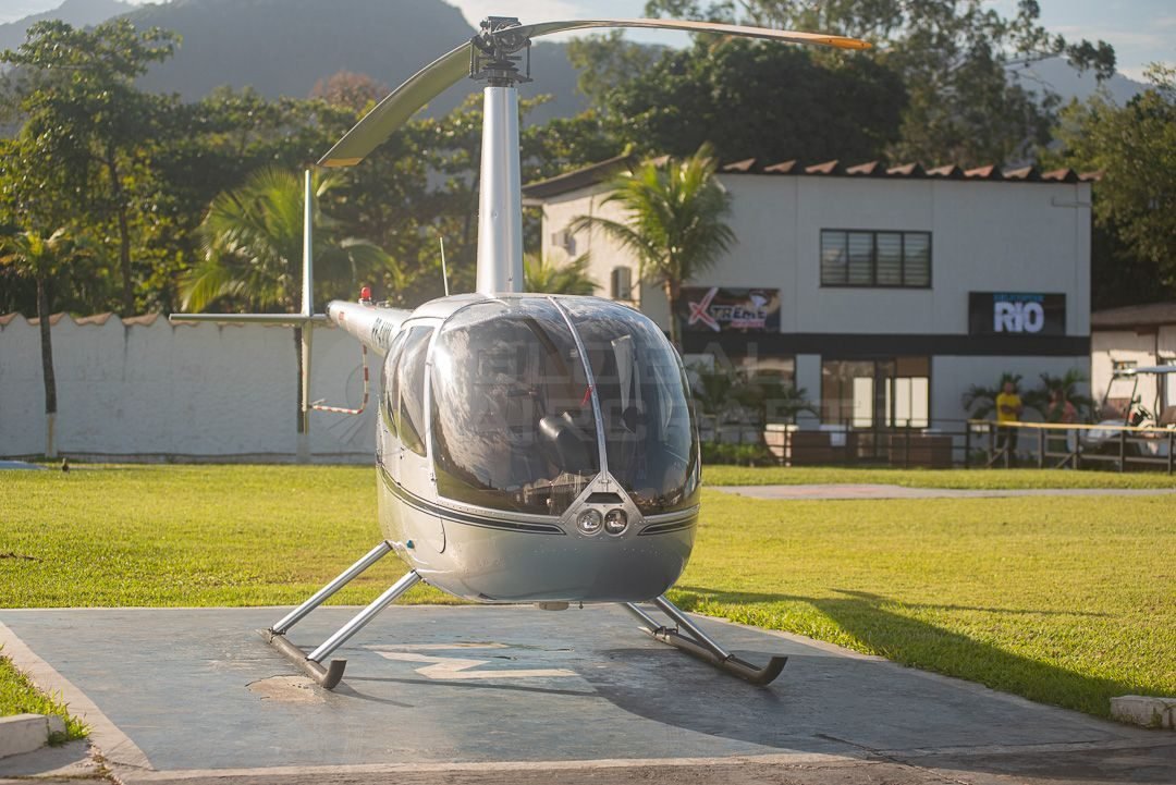 ROBINSON R44 RAVEN II 2006 ROBINSON R44 RAVEN II 2006