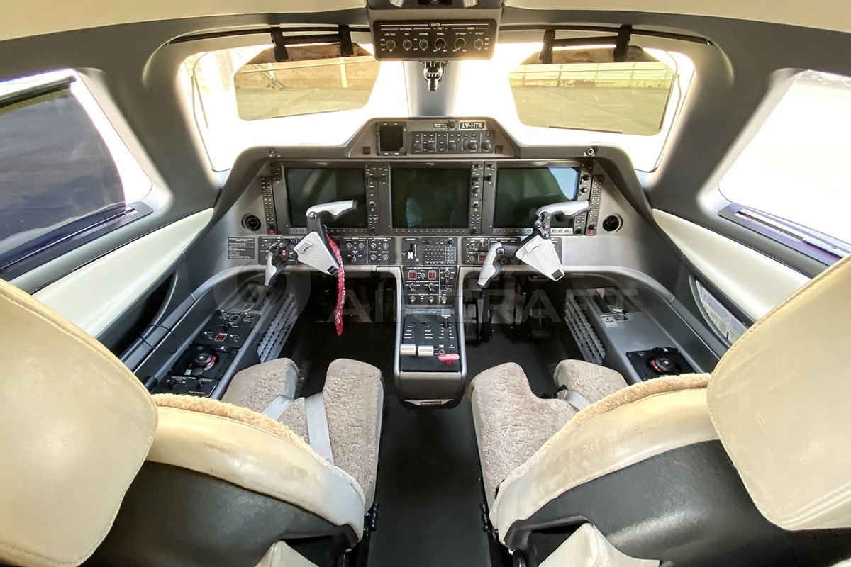 EMBRAER PHENOM 100E 2014