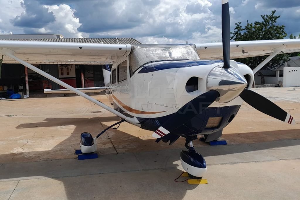 CESSNA T206H STATIONAIR 2011