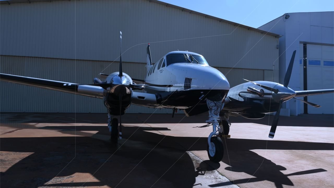 KING AIR C90XP BLACKHAWK 1979