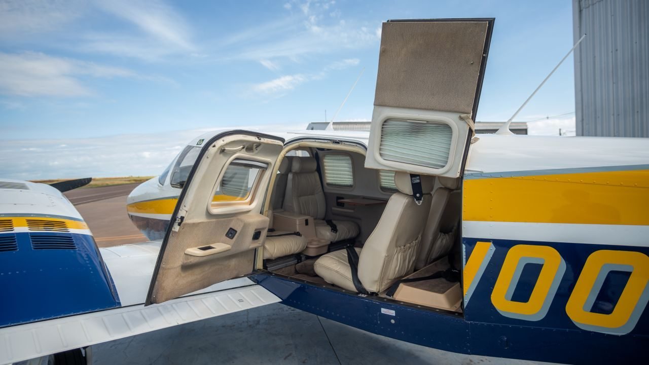 PIPER PA-34-220T SENECA V 1997 PIPER PA-34-220T SENECA V 1997