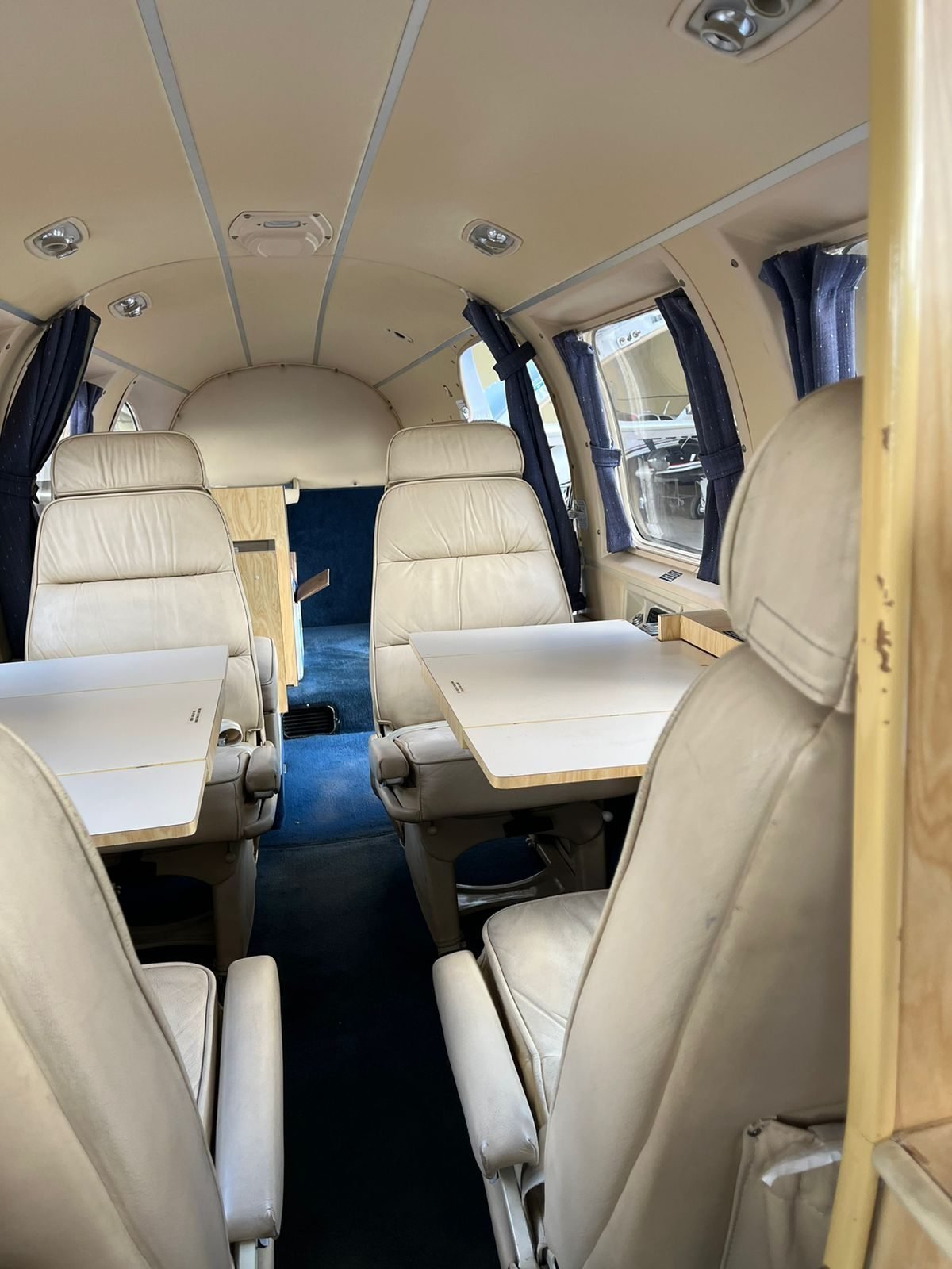 PIPER NAVAJO PA-31-325 1975 PIPER NAVAJO PA-31-325 1975