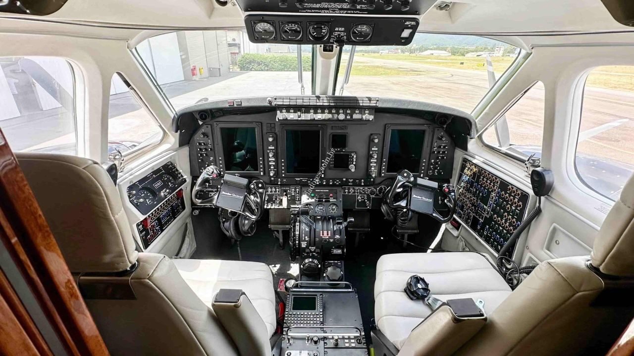 BEECHCRAFT KING AIR C90GTx 2012 BEECHCRAFT KING AIR C90GTx 2012