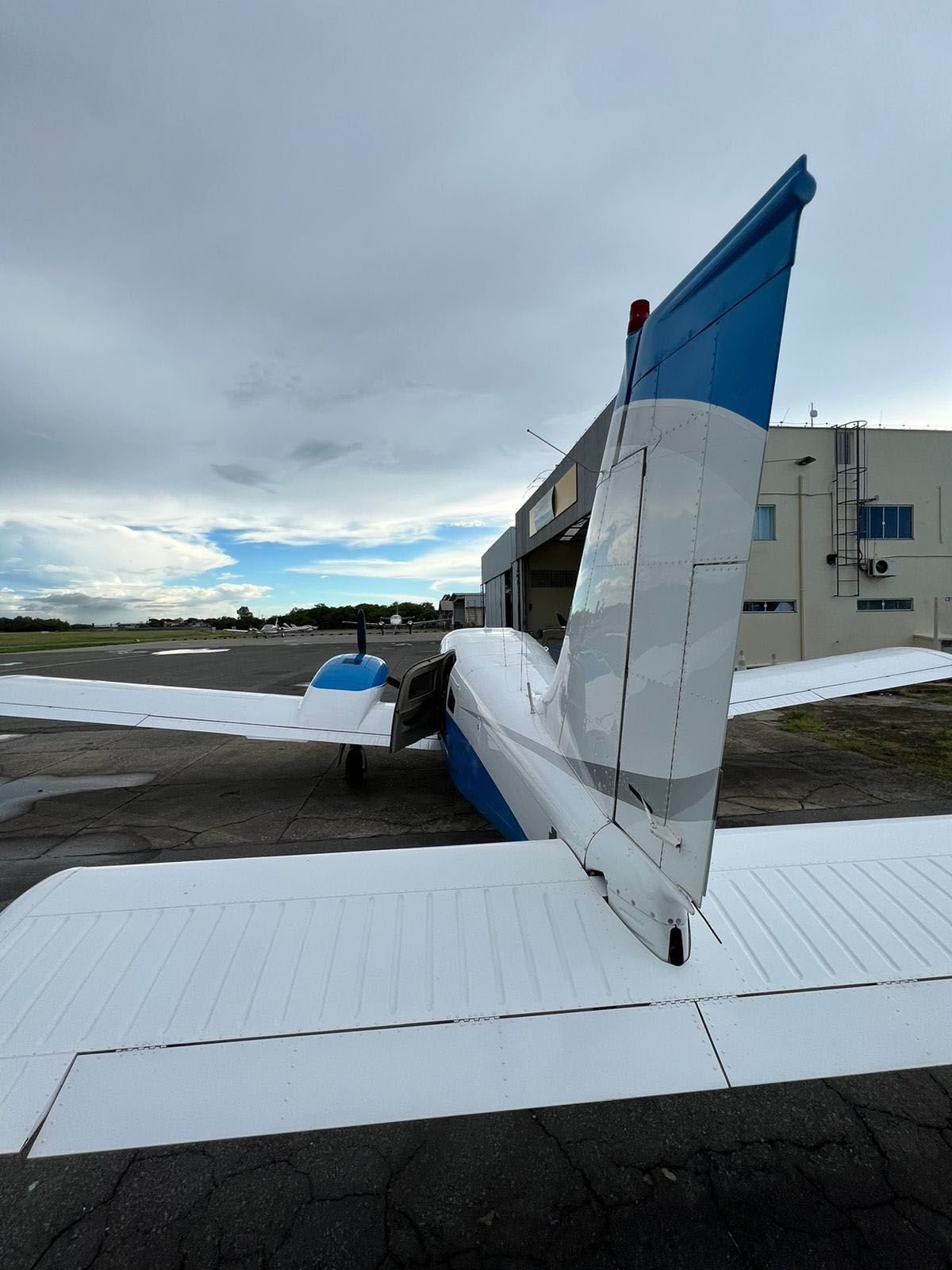 SENECA III EMB-810D 1987 SENECA III EMB-810D 1987