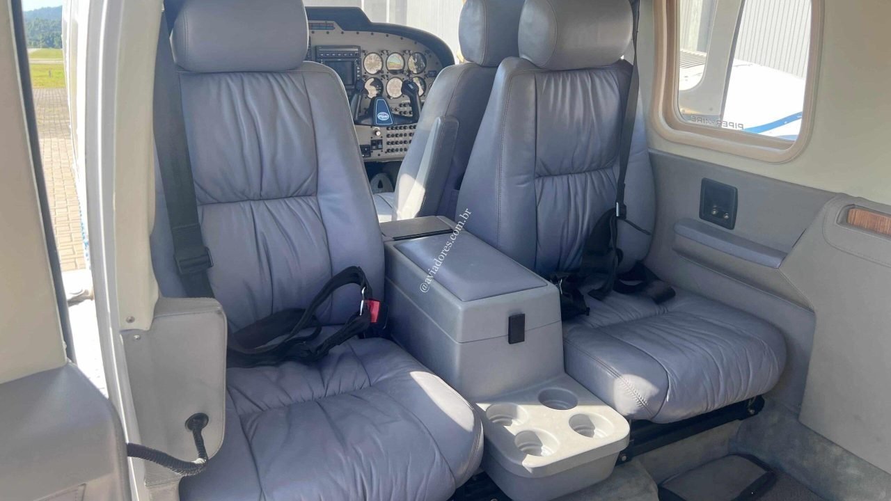 PIPER PA-34-220T SENECA V 2001 PIPER PA-34-220T SENECA V 2001