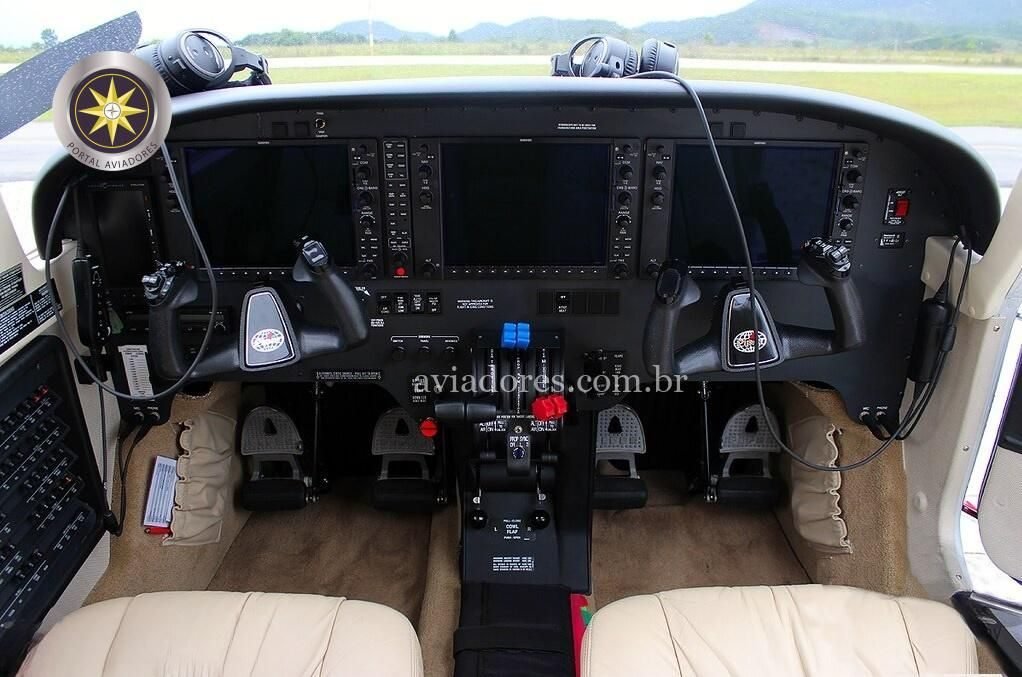 PIPER PA-34 220T SENECA V 2013 PIPER PA-34 220T SENECA V 2013