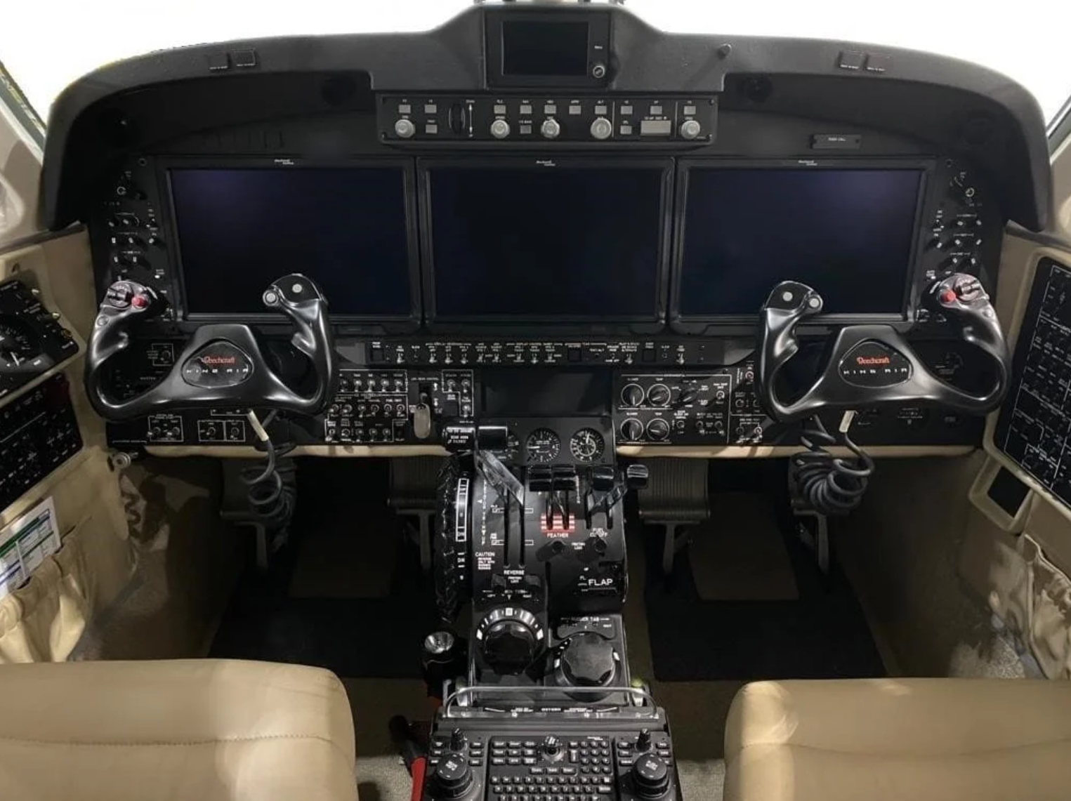 BEECHCRAFT KING AIR 250 2016