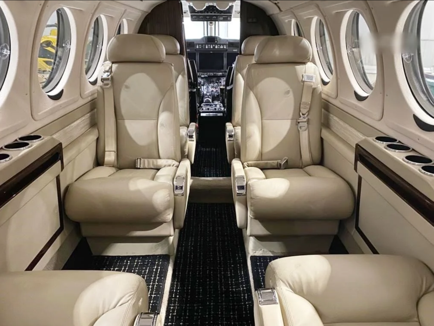 BEECHCRAFT KING AIR 250 2016