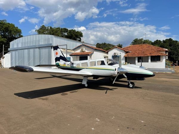 EMBRAER EMB-810D SENECA III 1995