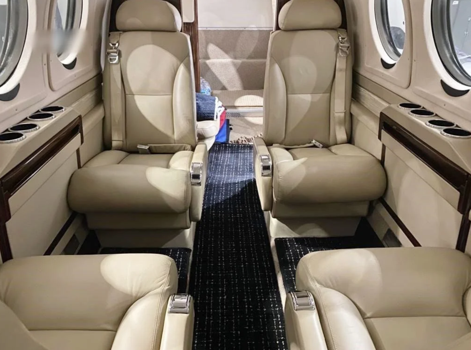 BEECHCRAFT KING AIR 250 2016