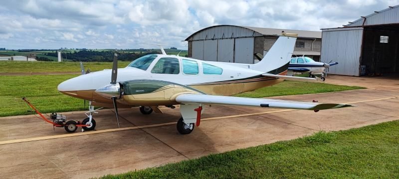 BEECHCRAFT BARON BE55 1973