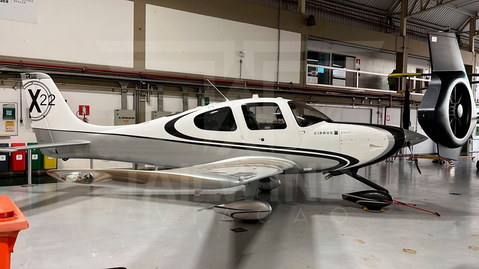 CIRRUS SR22 X 2011