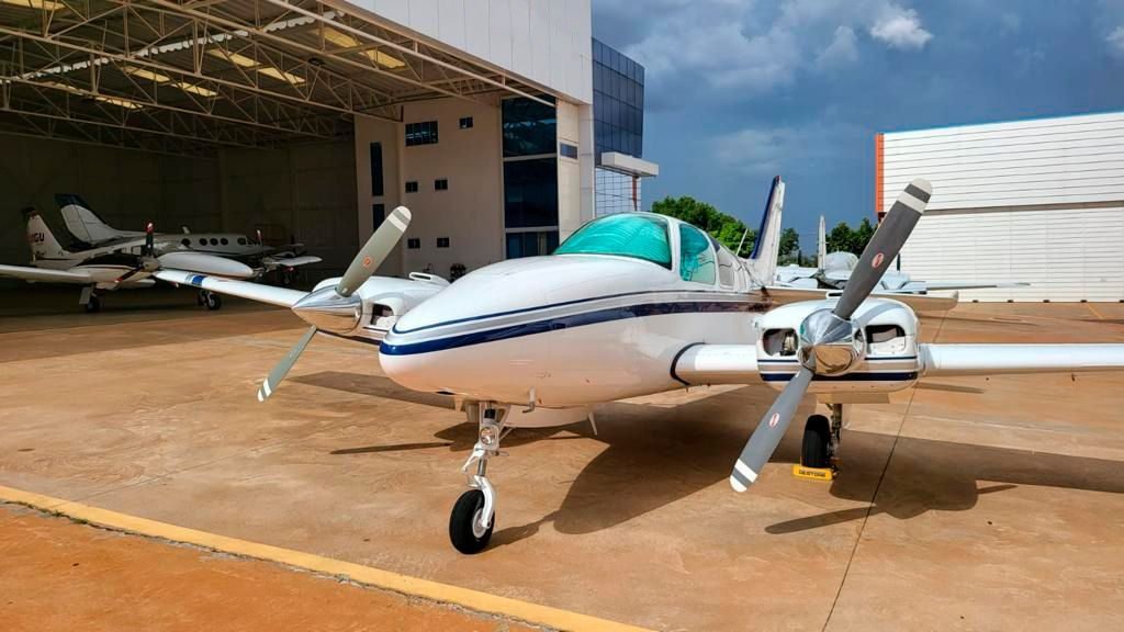 BEECHCRAFT BARON 58 1972 BEECHCRAFT BARON 58 1972