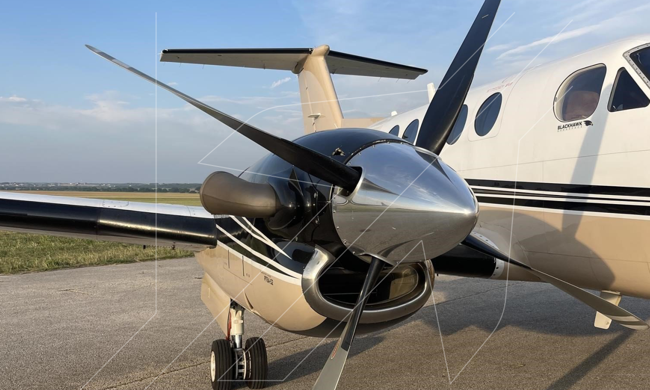 BEECHCRAFT KING AIR B200 2004