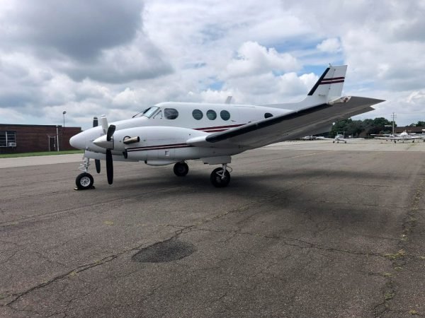 BEECHCRFAT KING AIR E90 1972