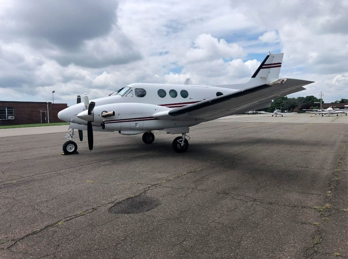 BEECHCRFAT KING AIR E90 1972