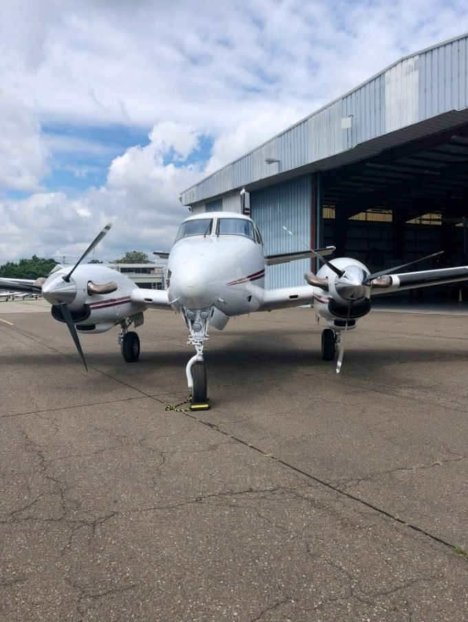 BEECHCRFAT KING AIR E90 1972 BEECHCRFAT KING AIR E90 1972