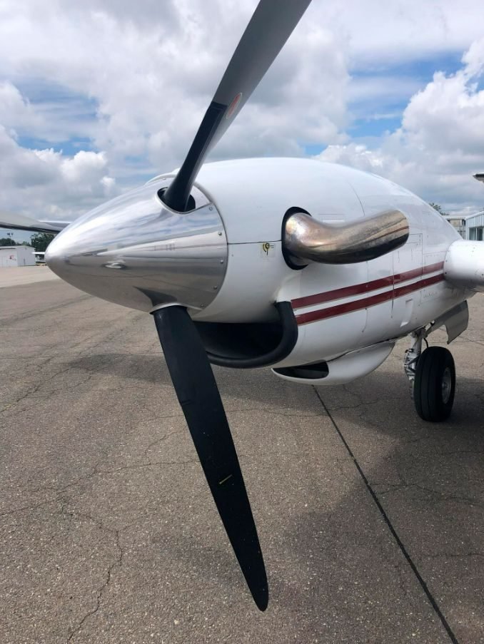 BEECHCRFAT KING AIR E90 1972 BEECHCRFAT KING AIR E90 1972
