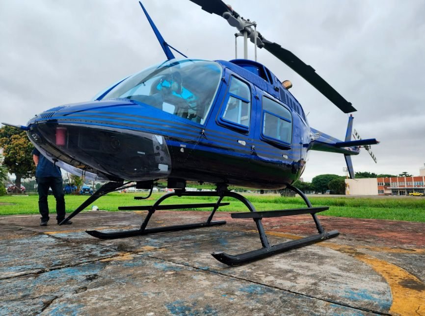 BELL 206B JET RANGER III 2004 BELL 206B JET RANGER III 2004