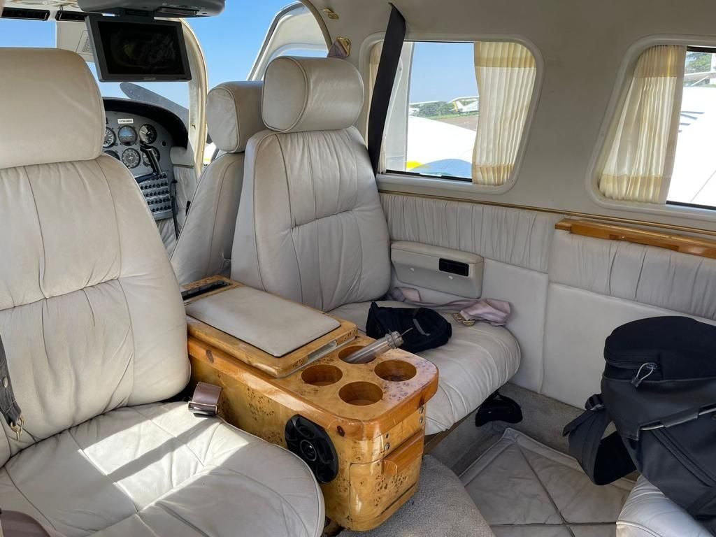 EMBRAER EMB-810D SENECA III 1995 EMBRAER EMB-810D SENECA III 1995