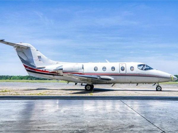 HAWKER 400XP 2004