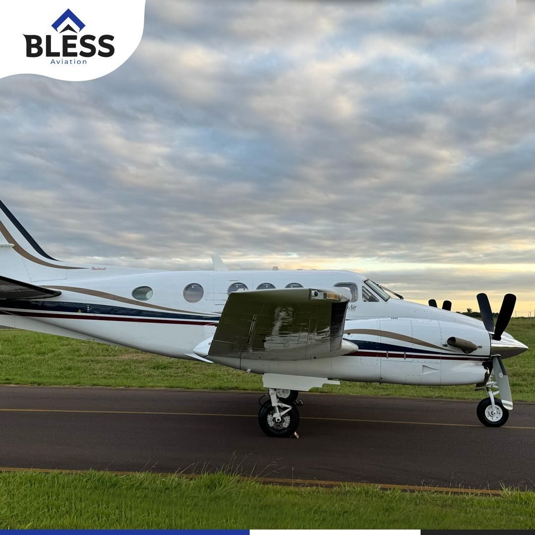 BEECHCRAFT KING AIR C90B 2002 BEECHCRAFT KING AIR C90B 2002