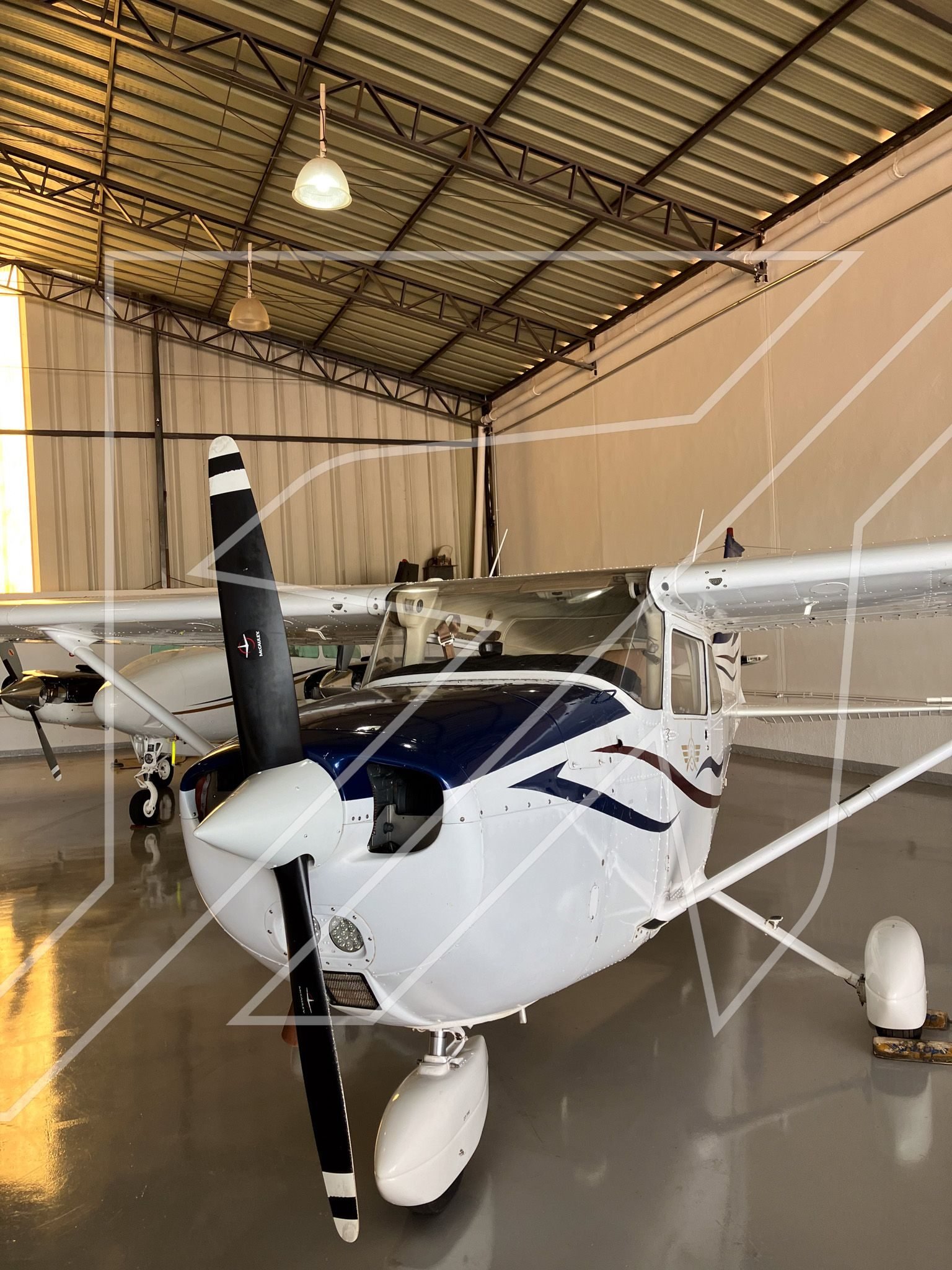 CESSNA 172M SKYHAWK 1973 CESSNA 172M SKYHAWK 1973