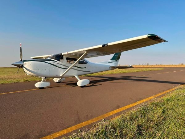 CESSNA 182S SKYLANE ASPIRADO 1998