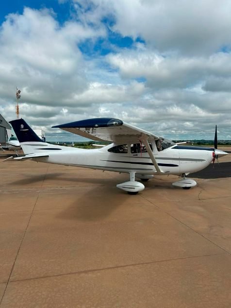 CESSNA 182T 2003 CESSNA 182T 2003